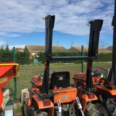 Arceau de Sécurité Rabattable pour Micro Tracteur KUBOTA B1-14, B1-15 – Prêt à Monter