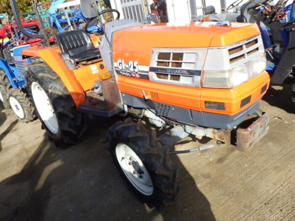 Kubota GL-25 D/A (1588h) (2404) + chargeur godet croco NEUF