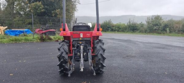 Yanmar AF-150 avec Moteur Diesel 18 CV – 497 Heures, 4 Roues Motrices et Transmission Mécanique